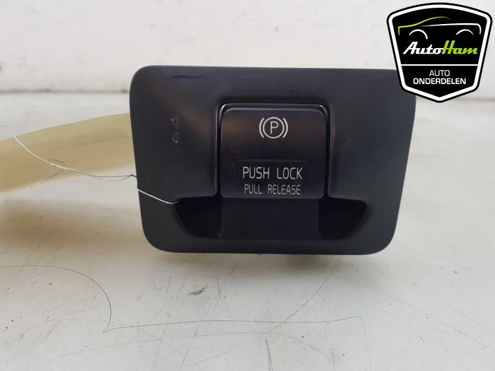 Gebruikte Handrem schakelaar Volvo V60 I (FW/GW) 1.6 T3 16V Prijs € 25,00 Margeregeling aangeboden door AutoHam