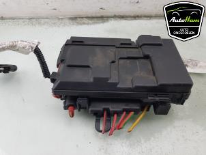 Gebruikte Zekeringkast Volvo V60 I (FW/GW) 1.6 T3 16V Prijs € 30,00 Margeregeling aangeboden door AutoHam