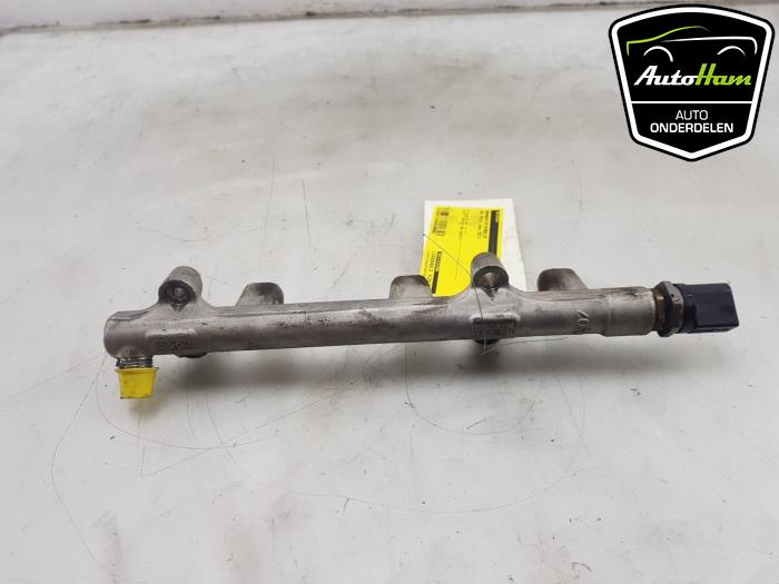 Gebruikte Brandstofverdeler Volkswagen Polo VI (AW1) 1.0 TSI 12V Prijs € 75,00 Margeregeling aangeboden door AutoHam