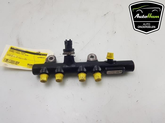 Brandstofdruk sensor van een Renault Kangoo Express (FW) 1.5 dCi 75 FAP 2016
