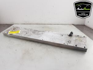 Gebruikte Steun (diversen) Peugeot 208 II (UB/UH/UP) e-208 50 kWh Prijs € 50,00 Margeregeling aangeboden door AutoHam