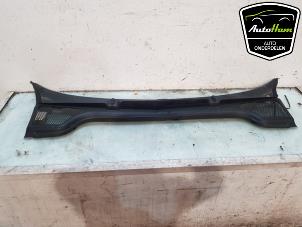 Gebruikte Paravent Skoda Scala 1.0 TSI 110 Prijs € 30,00 Margeregeling aangeboden door AutoHam