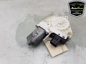 Gebruikte Motor electrisch raam Tesla Model Y (5YJY) Long Range,Performance Prijs € 60,50 Inclusief btw aangeboden door AutoHam