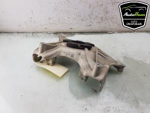 Gebruikte Steun (diversen) Tesla Model Y (5YJY) Long Range,Performance Prijs € 90,75 Inclusief btw aangeboden door AutoHam