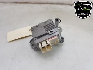 Gebruikte Stuurbekrachtiging Computer Toyota Yaris II (P9) 1.3 16V VVT-i Prijs € 75,00 Margeregeling aangeboden door AutoHam