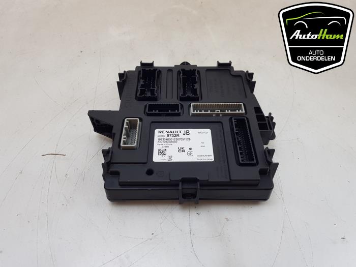 Gebruikte Module Bodycontrol Dacia Sandero III 1.0 TCe 90 12V Prijs € 75,00 Margeregeling aangeboden door AutoHam