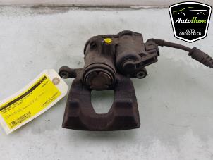 Gebruikte Remklauw (Tang) rechts-achter Audi A4 Avant (B9) 3.0 TDI V6 24V Quattro Prijs € 150,00 Margeregeling aangeboden door AutoHam