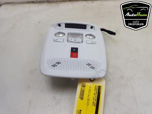 Gebruikte Binnenverlichting voor Peugeot 208 II (UB/UH/UP) e-208 50 kWh Prijs € 30,00 Margeregeling aangeboden door AutoHam