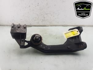 Gebruikte Steun (diversen) Mercedes V (447.8) 2.0 300d 16V Prijs € 60,50 Inclusief btw aangeboden door AutoHam