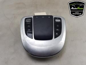 Gebruikte Multi Media Regelunit Mercedes V (447.8) 2.0 300d 16V Prijs € 332,75 Inclusief btw aangeboden door AutoHam