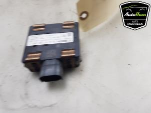 Gebruikte Dode hoek sensor Mercedes A-Klasse AMG (177.0) 2.0 A-35 AMG Turbo 16V 4Matic Prijs € 175,00 Margeregeling aangeboden door AutoHam