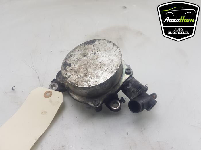 Vacuumpomp Rembekrachtiging van een Mercedes-Benz Vito (447.6) 1.6 109 CDI 16V 2017