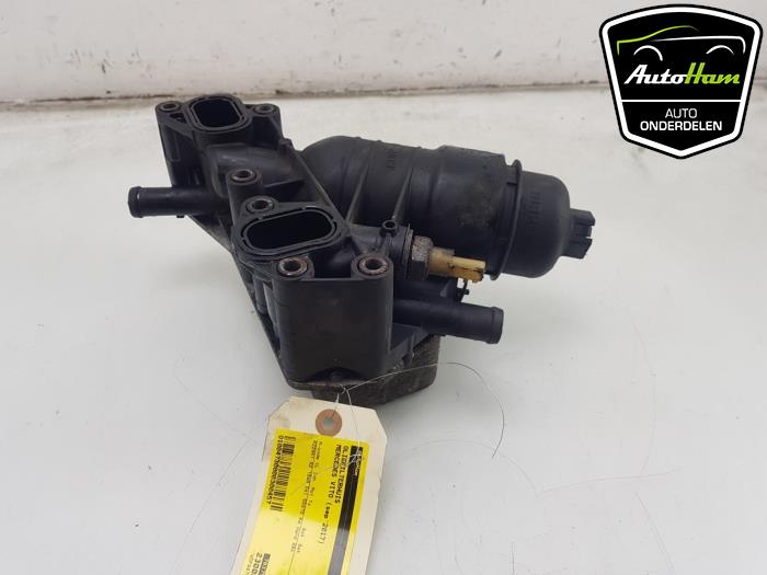 Gebruikte Oliefilterhuis Mercedes Vito (447.6) 1.6 109 CDI 16V Prijs € 50,00 Margeregeling aangeboden door AutoHam