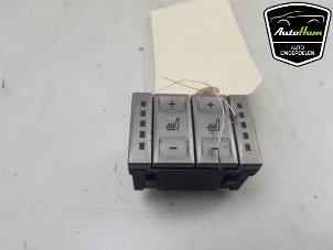Gebruikte Stoelverwarmings Schakelaar Ford S-Max (GBW) 2.5 Turbo 20V Prijs € 40,00 Margeregeling aangeboden door AutoHam