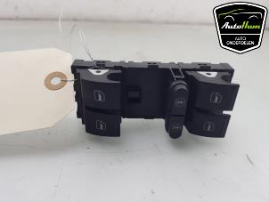 Gebruikte Schakelaar Elektrisch Raam Seat Alhambra (7N) 1.4 TSI 16V Prijs € 35,00 Margeregeling aangeboden door AutoHam