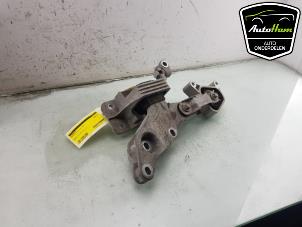 Gebruikte Motorsteun Mercedes Vito (447.6) 1.6 111 CDI 16V Prijs € 24,20 Inclusief btw aangeboden door AutoHam