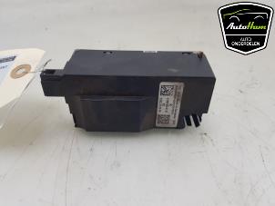 Gebruikte Anti diefstal slot Mercedes Vito (447.6) 1.6 111 CDI 16V Prijs € 90,75 Inclusief btw aangeboden door AutoHam