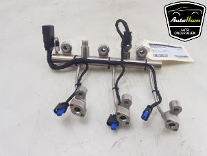 Gebruikte Injector brug Opel Astra K 1.0 SIDI Turbo 12V Prijs € 75,00 Margeregeling aangeboden door AutoHam