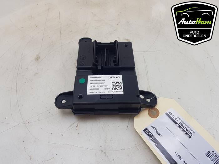 Gebruikte Climatronic module Alfa Romeo Giulia (952) 2.9 Bi-Turbo V6 24V Quadrifoglio Verde Prijs € 125,00 Margeregeling aangeboden door AutoHam