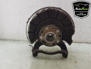 Gebruikte Fusee links-voor Seat Alhambra (7N) 1.4 TSI 16V Prijs € 25,00 Margeregeling aangeboden door AutoHam