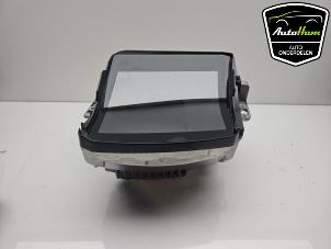 Gebruikte Head-up display Audi A4 Avant (B9) 3.0 TDI V6 24V Quattro Prijs € 275,00 Margeregeling aangeboden door AutoHam