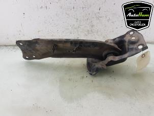 Gebruikte Triangel rechts-achter Seat Alhambra (7N) 1.4 TSI 16V Prijs € 25,00 Margeregeling aangeboden door AutoHam