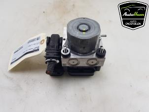 Gebruikte ABS Pomp Renault Twingo III (AH) ZE R80 Prijs € 295,00 Margeregeling aangeboden door AutoHam