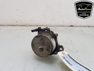 Gebruikte Vacuumpomp Rembekrachtiging Fiat Punto III (199) 1.3 JTD Multijet 80 16V Prijs € 35,00 Margeregeling aangeboden door AutoHam