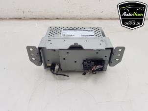 Gebruikte Regelunit Multi Media Ford Fiesta 7 1.0 EcoBoost 12V 100 Prijs € 95,00 Margeregeling aangeboden door AutoHam