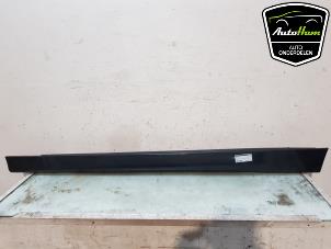 Gebruikte Sideskirt links BMW 3 serie Touring (E91) 318i 16V Prijs € 45,00 Margeregeling aangeboden door AutoHam