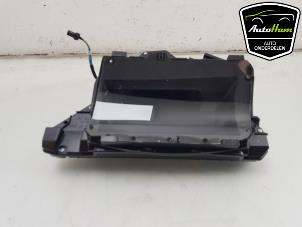 Gebruikte Head-up display Toyota Corolla Touring Sport (E21/EH1) 2.0 16V Hybrid 200 Prijs € 250,00 Margeregeling aangeboden door AutoHam