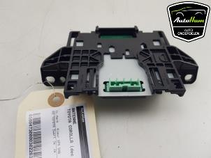 Gebruikte Antenne Toyota Corolla Touring Sport (E21/EH1) 2.0 16V Hybrid 200 Prijs € 50,00 Margeregeling aangeboden door AutoHam