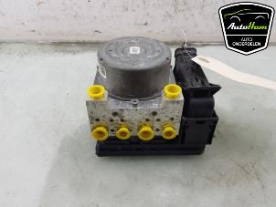 Gebruikte ABS Pomp Ford Fiesta 7 1.0 EcoBoost 12V 100 Prijs € 175,00 Margeregeling aangeboden door AutoHam