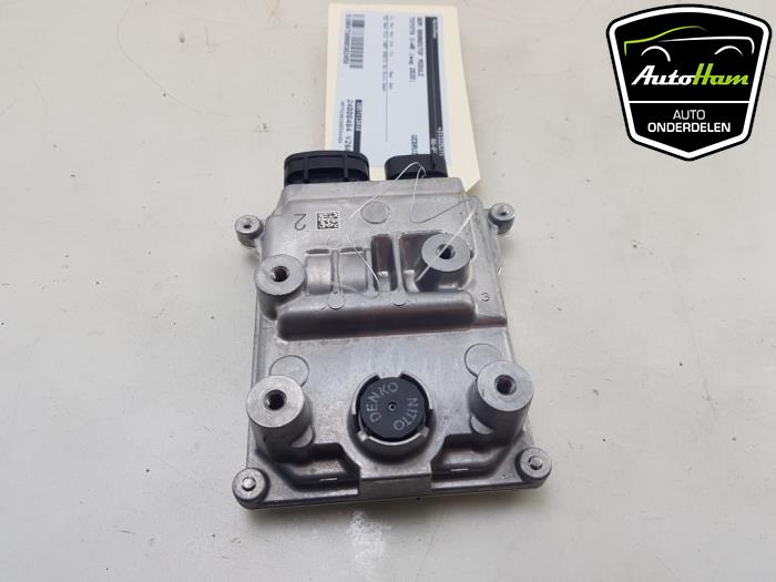 Gebruikte Brandstofpomp module Toyota C-HR (X1,X5) 2.0 16V Hybrid Prijs € 75,00 Margeregeling aangeboden door AutoHam