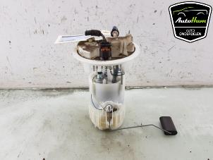 Gebruikte Tank element Pomp Opel Crossland X/Crossland 1.2 12V Prijs € 20,00 Margeregeling aangeboden door AutoHam