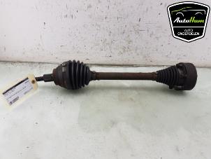 Gebruikte Cardanas links-voor (VWA) Volkswagen Golf VII (AUA) 1.6 TDI 16V Prijs € 40,00 Margeregeling aangeboden door AutoHam