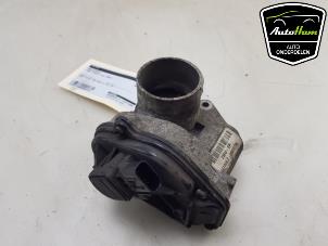 Gebruikte Gasklephuis Ford Fiesta 5 (JD/JH) 1.4 16V Prijs € 50,00 Margeregeling aangeboden door AutoHam