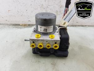 Gebruikte ABS Pomp Fiat Doblo Cargo 1.5 D Multijet 100 Prijs € 195,00 Margeregeling aangeboden door AutoHam