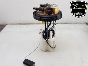 Gebruikte Tank element Pomp Opel Combo Cargo 1.5 CDTI 130 Prijs € 60,00 Margeregeling aangeboden door AutoHam