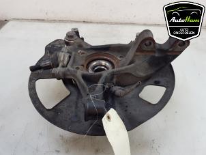 Gebruikte Fusee rechts-voor Volkswagen Crafter (SY) 2.0 TDI Prijs € 151,25 Inclusief btw aangeboden door AutoHam