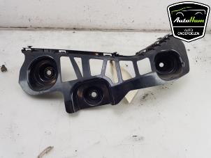 Gebruikte Bumpersteun links-achter Mercedes CLA Shooting Brake (118.6) 1.3 CLA-200 Turbo 16V Prijs € 15,00 Margeregeling aangeboden door AutoHam