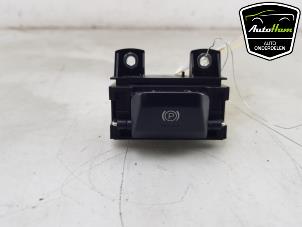 Gebruikte Schakelaar handrem Porsche Panamera (971G) 4.0 V8 32V Turbo Prijs op aanvraag aangeboden door AutoHam