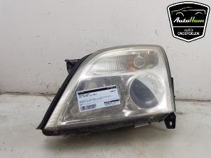 Gebruikte Koplamp links Opel Vectra C 1.8 16V Prijs € 90,00 Margeregeling aangeboden door AutoHam