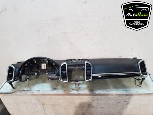 Gebruikte Airbag set + dashboard Porsche Cayenne II (92A) 3.0 S E-Hybrid 24V Prijs € 1.850,00 Margeregeling aangeboden door AutoHam