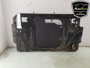 Gebruikte Accubak Porsche Taycan (Y1A) 79/84 kWh Prijs € 75,00 Margeregeling aangeboden door AutoHam