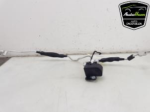 Gebruikte Airco deel (div) Porsche Taycan (Y1A) 79/84 kWh Prijs € 40,00 Margeregeling aangeboden door AutoHam