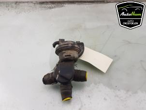 Gebruikte Extra waterpomp Volkswagen Crafter (SY) 2.0 TDI FWD Prijs € 36,30 Inclusief btw aangeboden door AutoHam