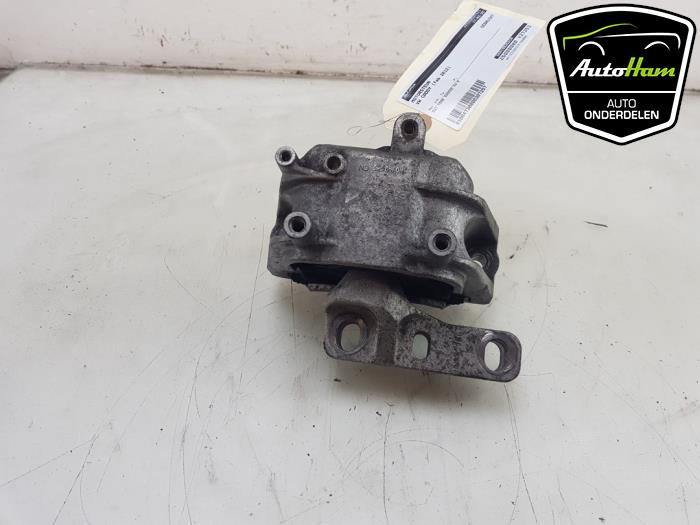 Gebruikte Motorsteun Volkswagen Caddy III (2KA,2KH,2CA,2CH) 1.6 TDI 16V Prijs € 15,00 Margeregeling aangeboden door AutoHam