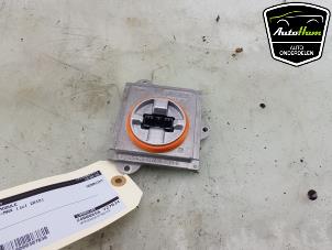 Gebruikte Xenon module Ford C-Max (DXA) 1.0 Ti-VCT EcoBoost 12V 125 Prijs € 50,00 Margeregeling aangeboden door AutoHam