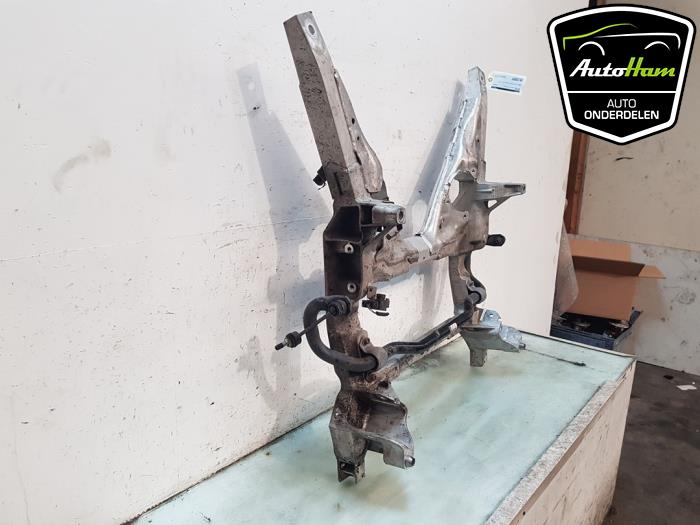 Subframe van een Alfa Romeo Giulia (952) 2.9 Bi-Turbo V6 24V Quadrifoglio Verde 2017